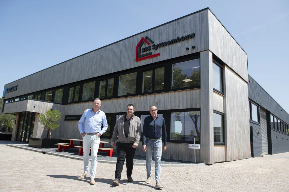 Het BBS-team voor de werkplaats en showroom in Heinenoord